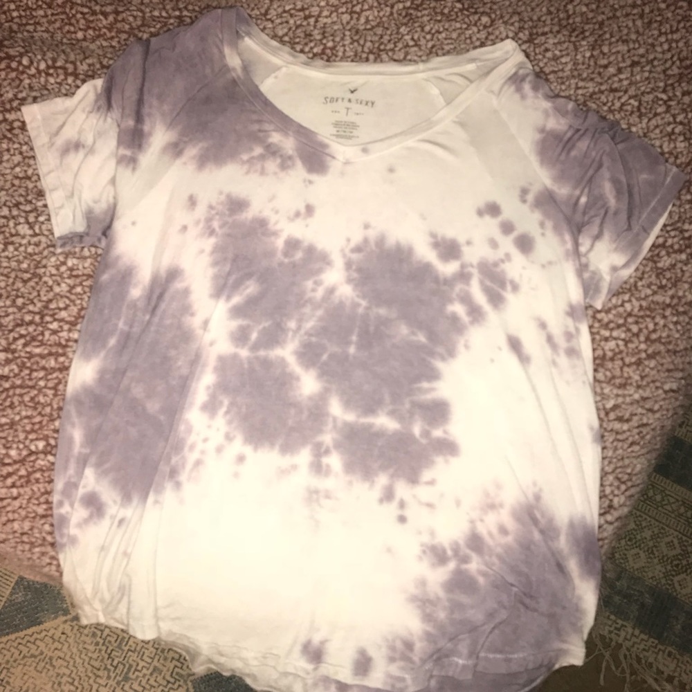 Soft and sexy, American eagle v neck.